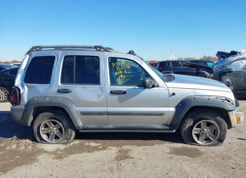 Photo 13 of 2005 Jeep Liberty RENEGADE (VIN 1J4GK38K55W576682)