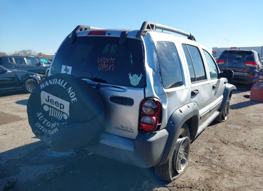 Photo 4 of 2005 Jeep Liberty RENEGADE (VIN 1J4GK38K55W576682)