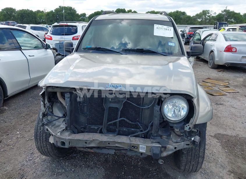 Photo 13 of 2005 Jeep Liberty RENEGADE (VIN 1J4GK38K55W642096)