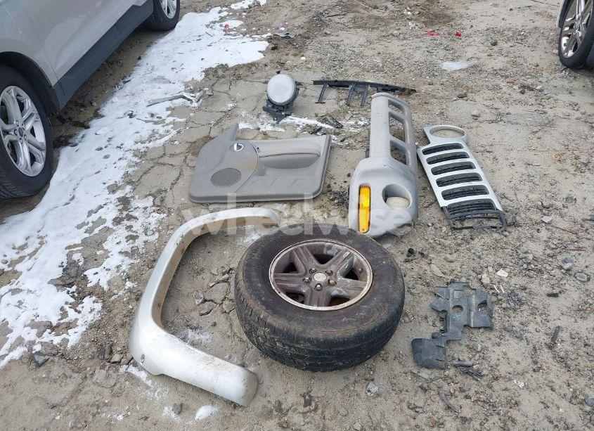 Photo 12 of 2004 Jeep Liberty RENEGADE (VIN 1J4GK38K94W128394)