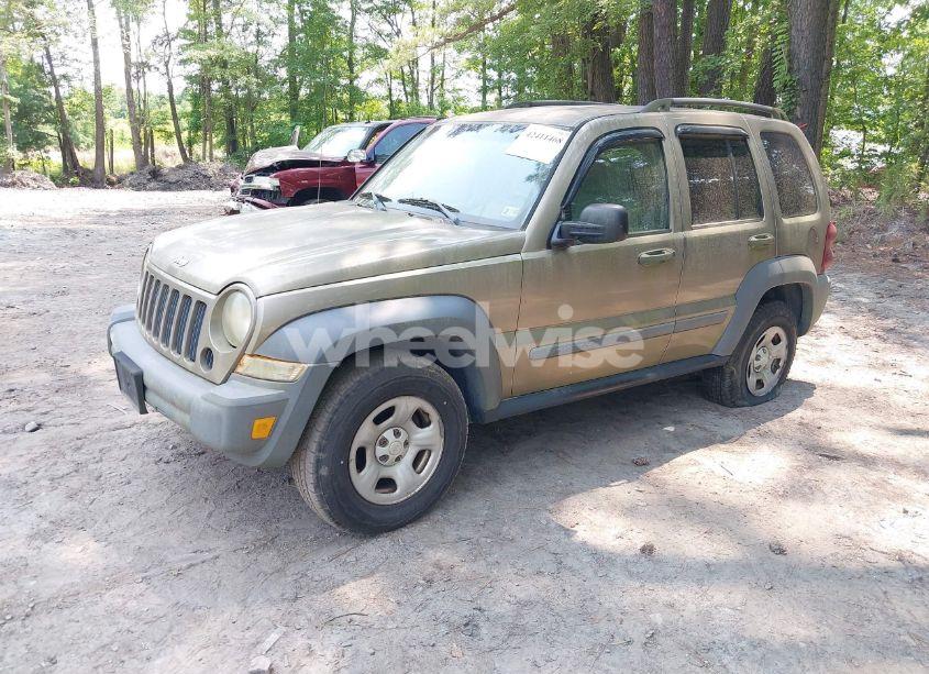 Photo 2 of 2005 Jeep Liberty SPORT (VIN 1J4GK48K05W520008)