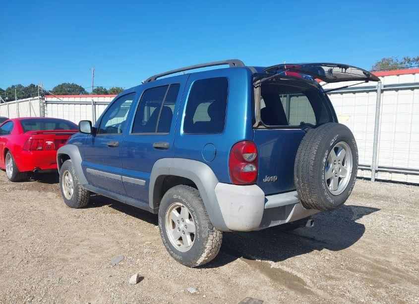 Photo 2 of 2005 Jeep Liberty SPORT (VIN 1J4GK48K05W612820)