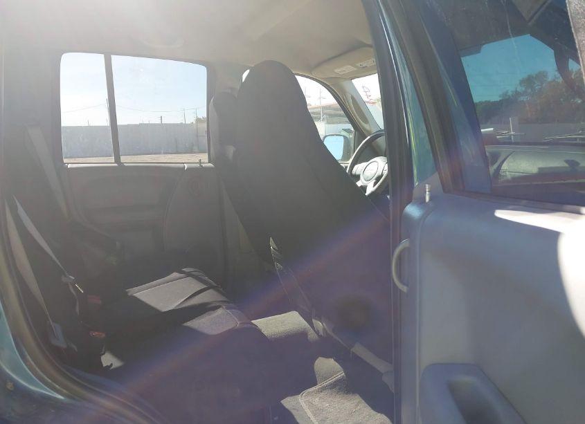 Photo 7 of 2005 Jeep Liberty SPORT (VIN 1J4GK48K05W612820)