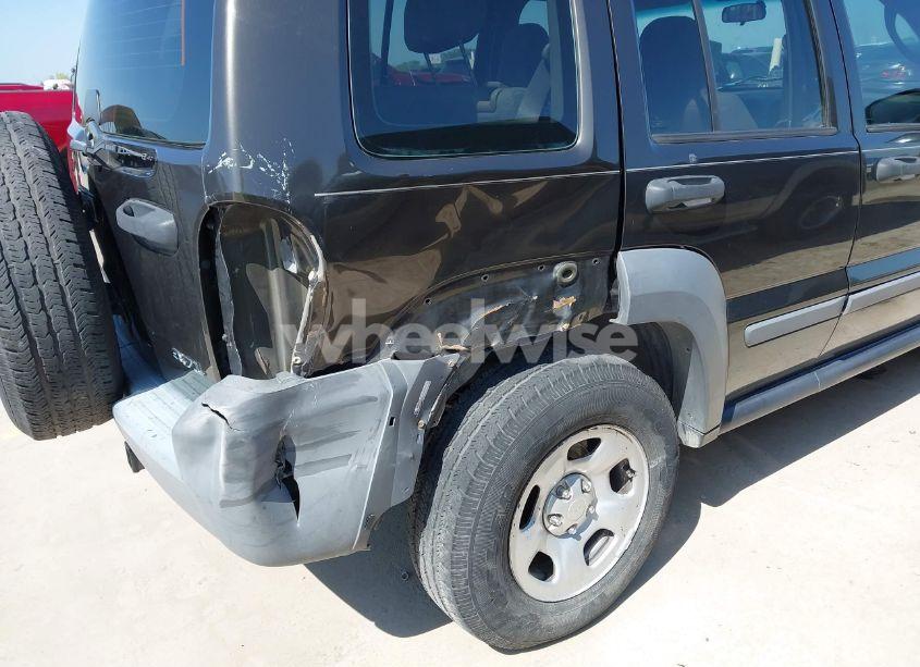 Photo 6 of 2005 Jeep Liberty SPORT (VIN 1J4GK48K05W680096)