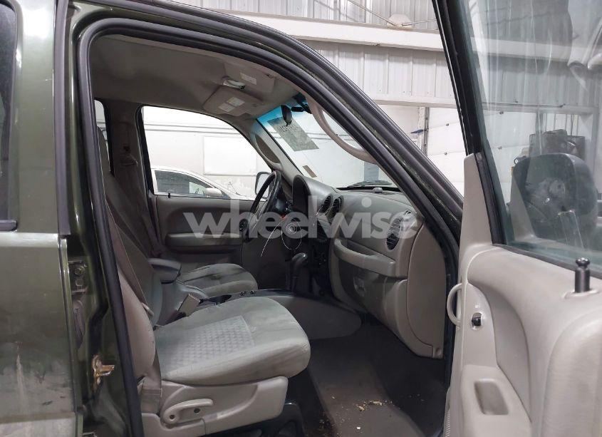 Photo 5 of 2007 Jeep Liberty SPORT (VIN 1J4GK48K17W721838)