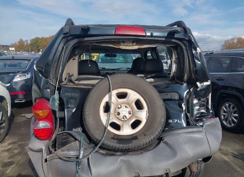 Photo 6 of 2004 Jeep Liberty SPORT (VIN 1J4GK48K44W185396)