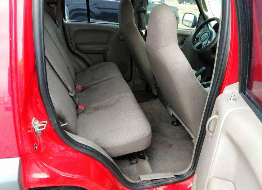 Photo 8 of 2004 Jeep Liberty SPORT (VIN 1J4GK48K44W287801)