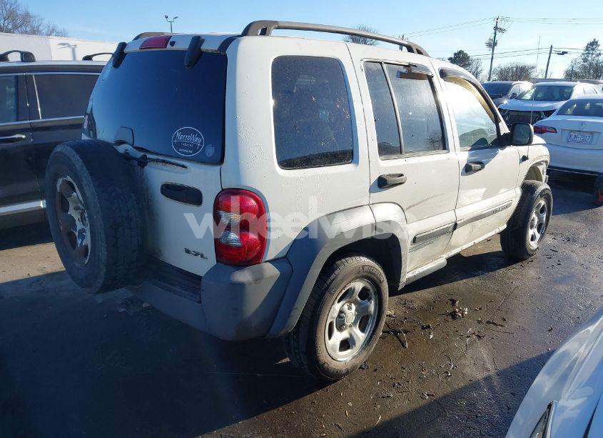 Photo 4 of 2005 Jeep Liberty SPORT (VIN 1J4GK48K75W607761)