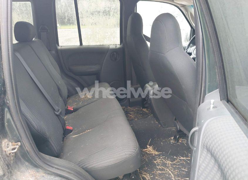 Photo 8 of 2002 Jeep Liberty SPORT (VIN 1J4GK48K82W351318)