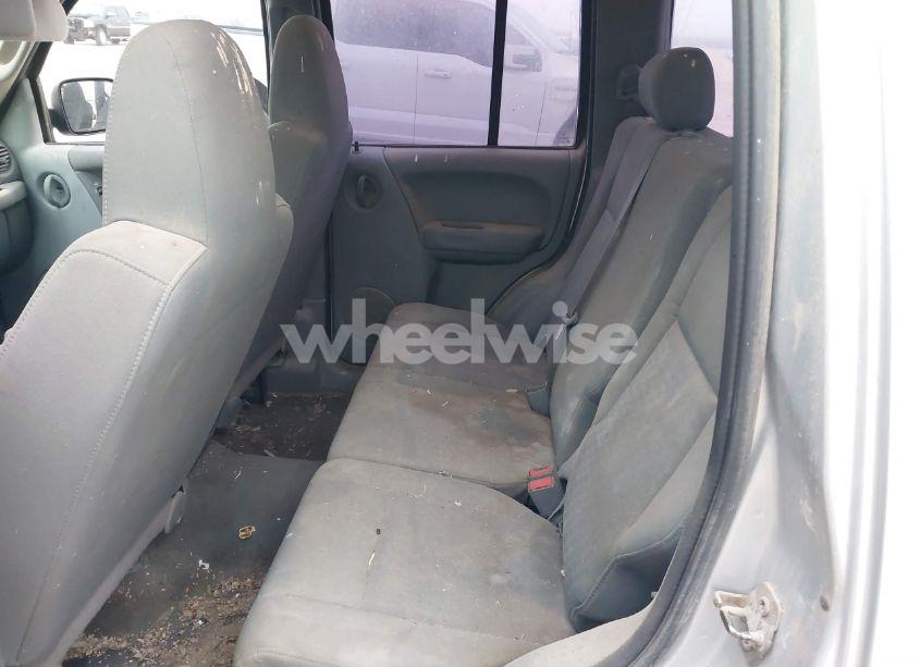 Photo 8 of 2007 Jeep Liberty SPORT (VIN 1J4GK48K87W507770)