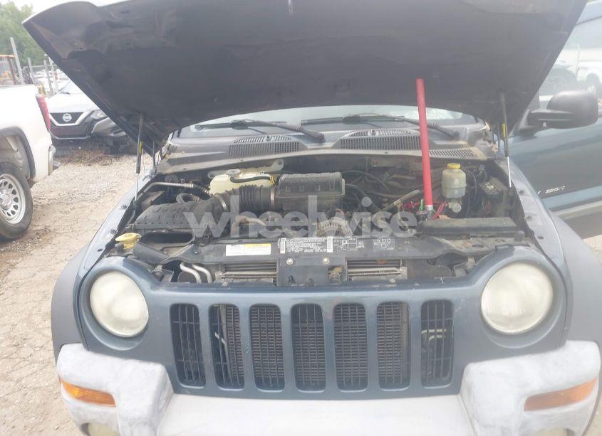 Photo 10 of 2002 Jeep Liberty SPORT (VIN 1J4GK48K92W326878)