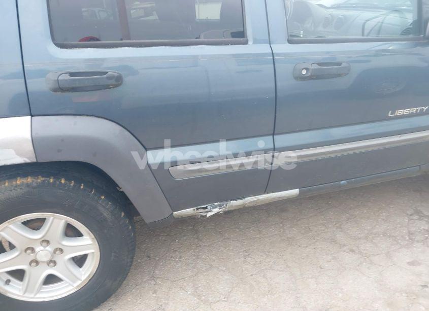 Photo 6 of 2002 Jeep Liberty SPORT (VIN 1J4GK48K92W326878)