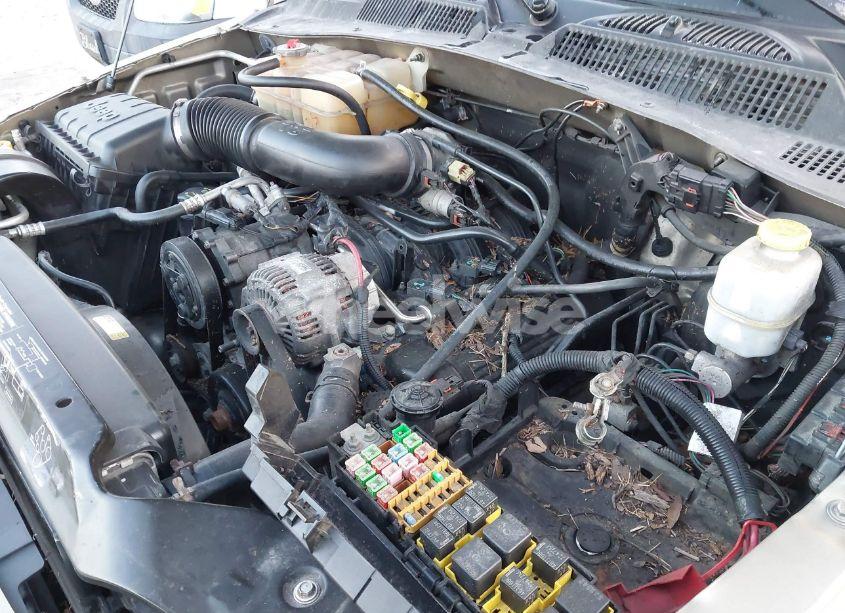 Photo 6 of 2004 Jeep Liberty SPORT (VIN 1J4GK48KX4W263034)