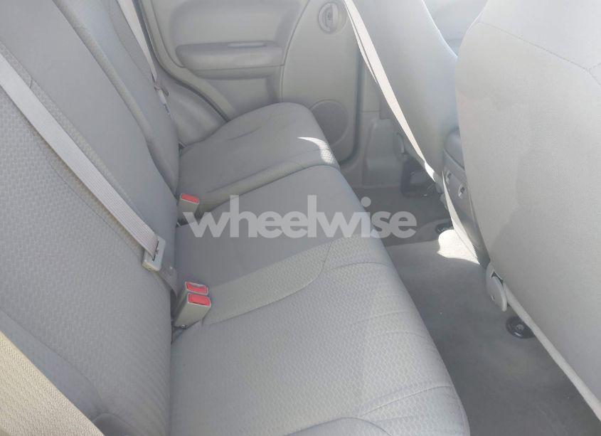 Photo 8 of 2004 Jeep Liberty SPORT (VIN 1J4GK48KX4W295398)