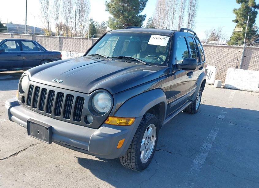 Photo 6 of 2005 Jeep Liberty SPORT (VIN 1J4GK48KX5W511025)