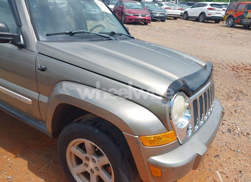 Photo 12 of 2005 Jeep Liberty LIMITED EDITION (VIN 1J4GK58K15W633519)