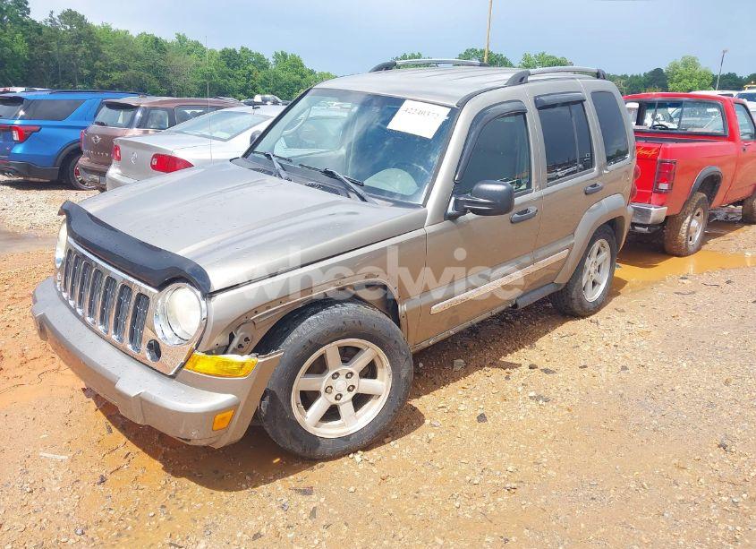 Photo 2 of 2005 Jeep Liberty LIMITED EDITION (VIN 1J4GK58K15W633519)
