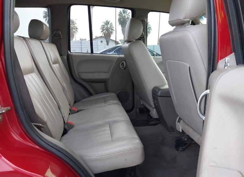 Photo 8 of 2005 Jeep Liberty LIMITED EDITION (VIN 1J4GK58K35W652041)