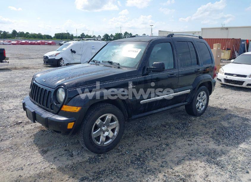 Photo 2 of 2005 Jeep Liberty LIMITED EDITION (VIN 1J4GK58K45W686019)