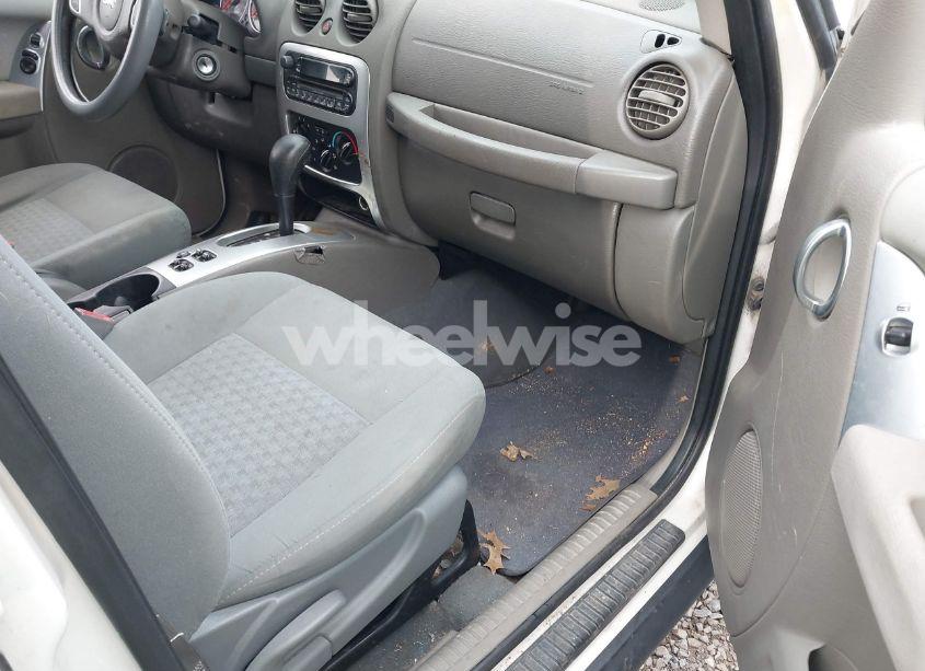 Photo 5 of 2005 Jeep Liberty LIMITED EDITION (VIN 1J4GK58K65W542553)