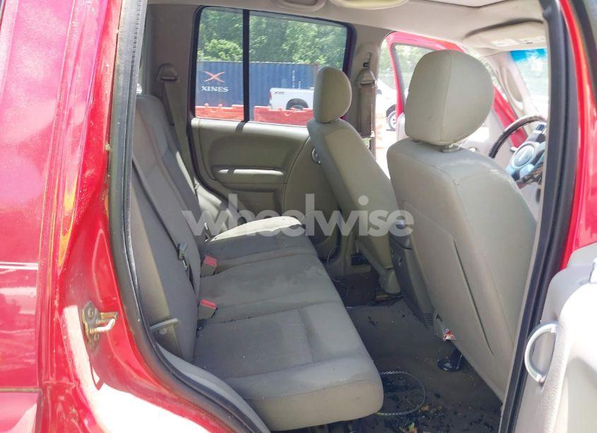 Photo 8 of 2005 Jeep Liberty LIMITED EDITION (VIN 1J4GK58K85W523163)