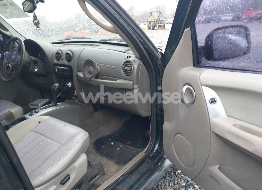 Photo 5 of 2005 Jeep Liberty LIMITED EDITION (VIN 1J4GK58K95W519297)