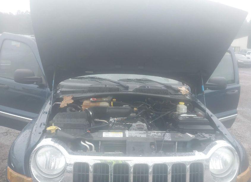 Photo 10 of 2005 Jeep Liberty LIMITED EDITION (VIN 1J4GK58KX5W537484)