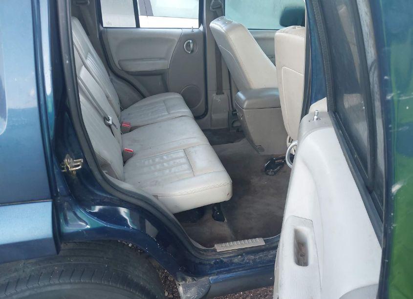 Photo 8 of 2005 Jeep Liberty LIMITED EDITION (VIN 1J4GK58KX5W537484)