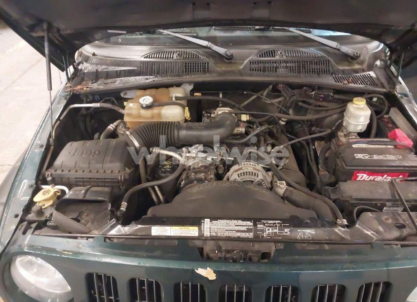 Photo 10 of 2005 Jeep Liberty RENEGADE (VIN 1J4GL38K25W615838)