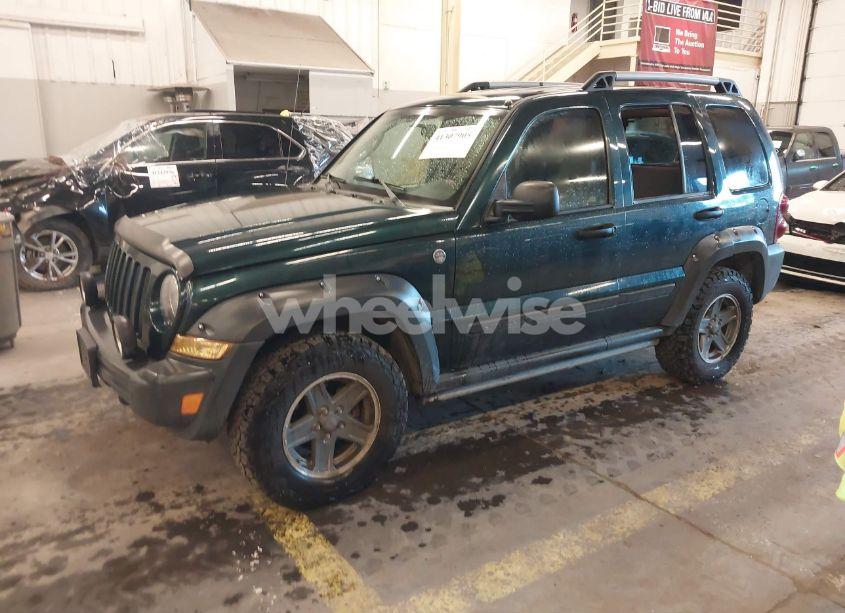 Photo 2 of 2005 Jeep Liberty RENEGADE (VIN 1J4GL38K25W615838)