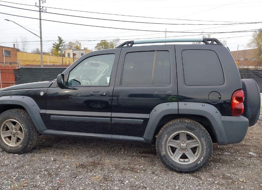 Photo 14 of 2005 Jeep Liberty RENEGADE (VIN 1J4GL38K25W723196)