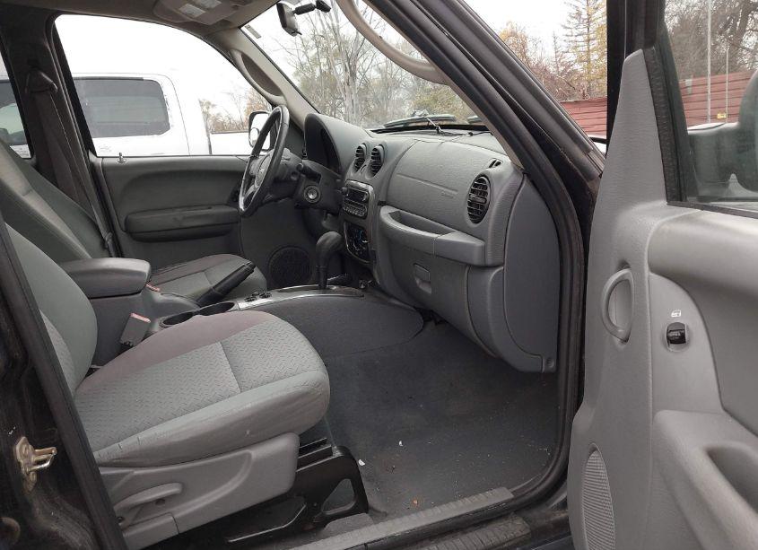 Photo 5 of 2005 Jeep Liberty RENEGADE (VIN 1J4GL38K25W723196)