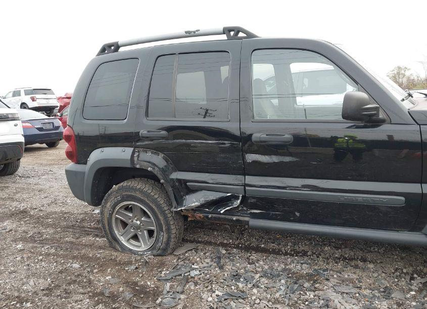 Photo 6 of 2005 Jeep Liberty RENEGADE (VIN 1J4GL38K25W723196)