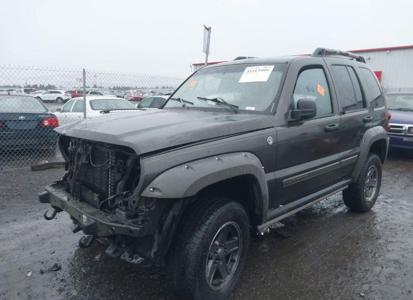 Photo 2 of 2005 Jeep Liberty RENEGADE (VIN 1J4GL38K45W723782)
