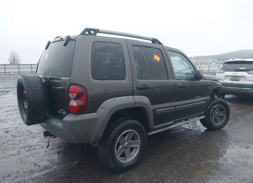 Photo 4 of 2005 Jeep Liberty RENEGADE (VIN 1J4GL38K45W723782)