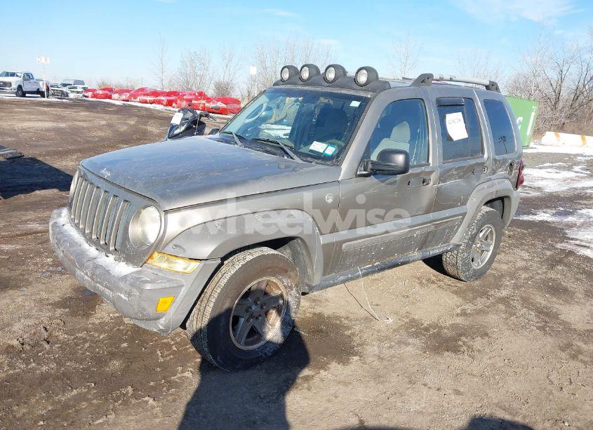Photo 2 of 2005 Jeep Liberty RENEGADE (VIN 1J4GL38K55W645769)