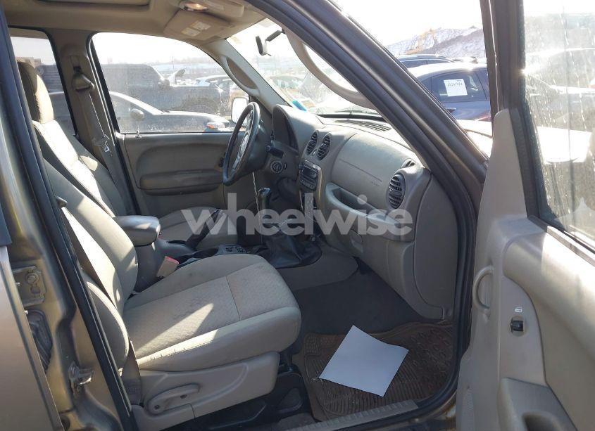 Photo 5 of 2005 Jeep Liberty RENEGADE (VIN 1J4GL38K55W645769)