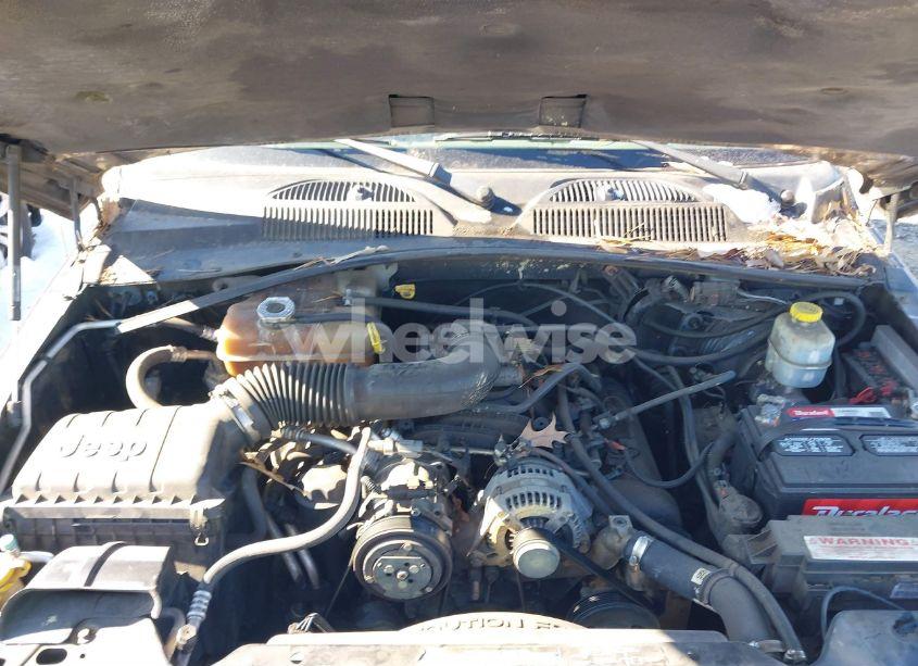 Photo 10 of 2005 Jeep Liberty RENEGADE (VIN 1J4GL38K75W552199)