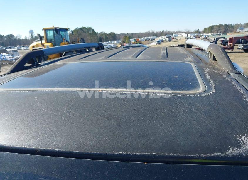 Photo 13 of 2005 Jeep Liberty RENEGADE (VIN 1J4GL38K75W552199)