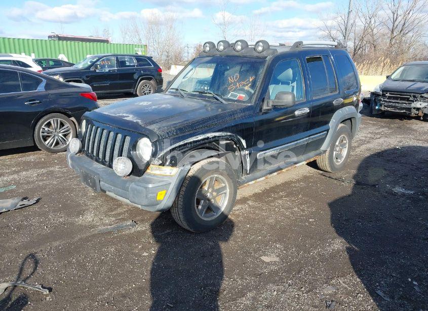Photo 2 of 2005 Jeep Liberty RENEGADE (VIN 1J4GL38KX5W553976)