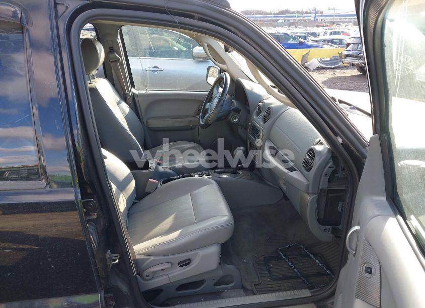 Photo 5 of 2005 Jeep Liberty RENEGADE (VIN 1J4GL38KX5W553976)