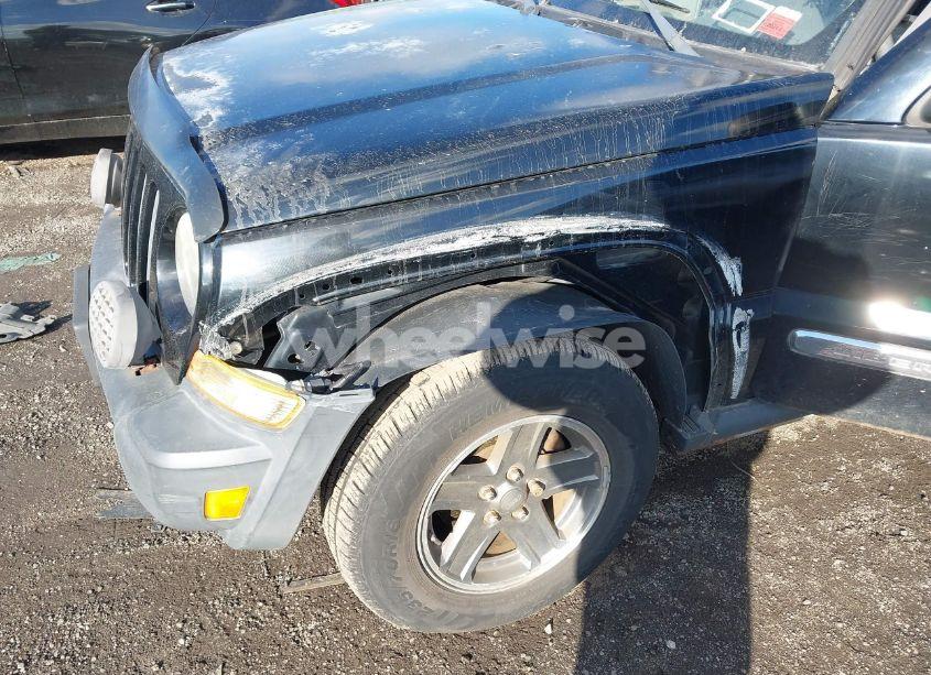 Photo 6 of 2005 Jeep Liberty RENEGADE (VIN 1J4GL38KX5W553976)