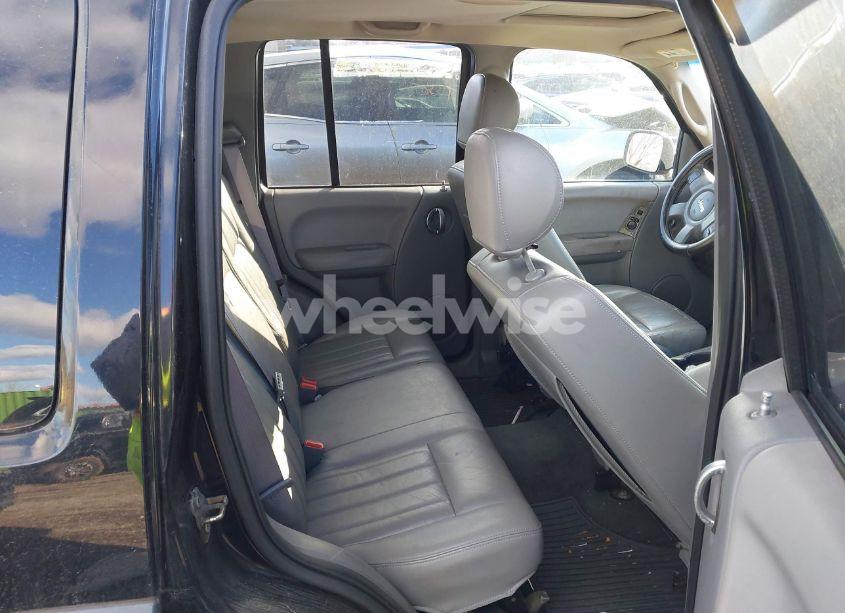 Photo 8 of 2005 Jeep Liberty RENEGADE (VIN 1J4GL38KX5W553976)