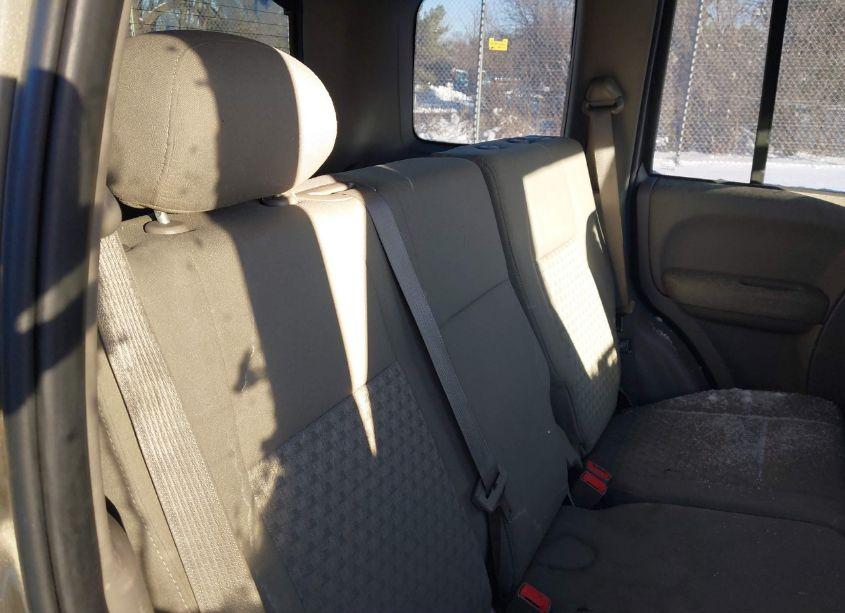 Photo 12 of 2005 Jeep Liberty SPORT (VIN 1J4GL48555W612593)