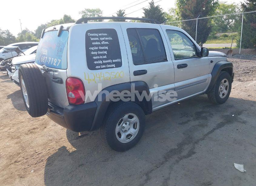 Photo 4 of 2002 Jeep Liberty SPORT (VIN 1J4GL48K02W297963)
