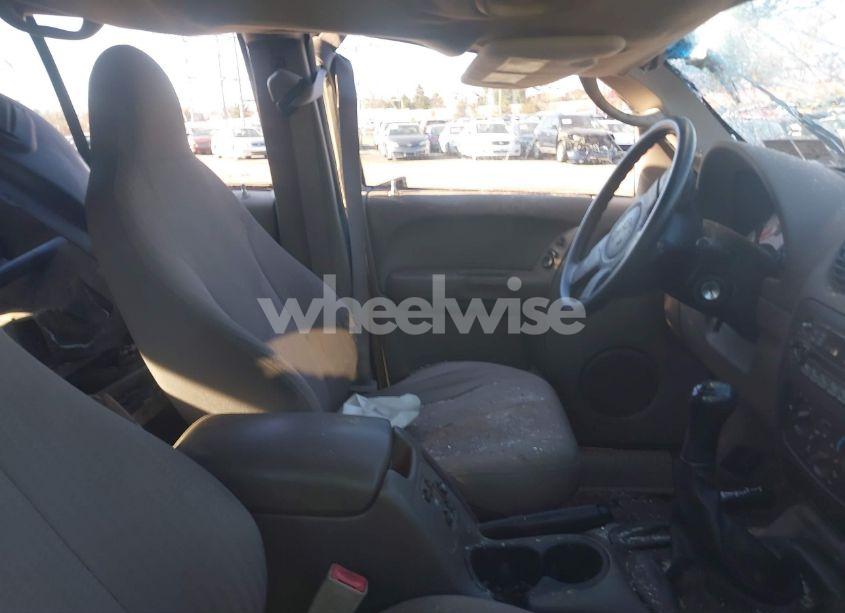 Photo 5 of 2004 Jeep Liberty SPORT (VIN 1J4GL48K04W121983)