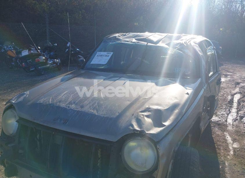 Photo 6 of 2004 Jeep Liberty SPORT (VIN 1J4GL48K04W121983)