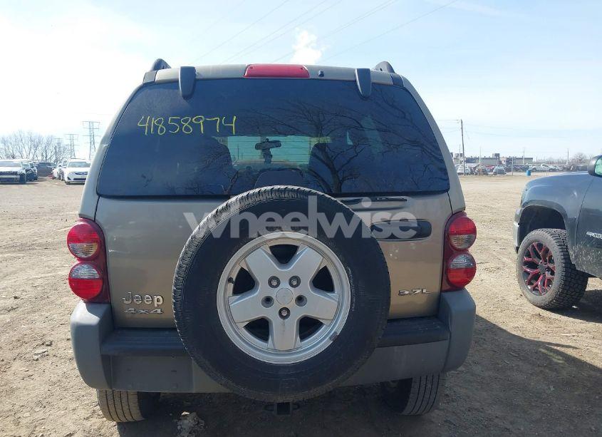 Photo 16 of 2005 Jeep Liberty SPORT (VIN 1J4GL48K05W615696)