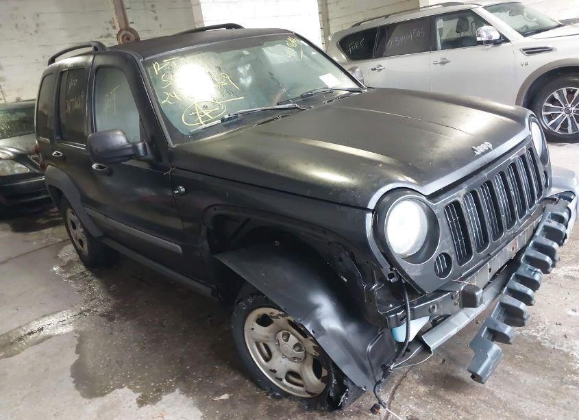 2005 Jeep Liberty SPORT (VIN 1J4GL48K05W701395) main photo
