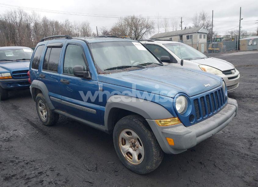 2005 Jeep Liberty SPORT (VIN 1J4GL48K05W703390) main photo